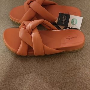 Women's flip flop sandals